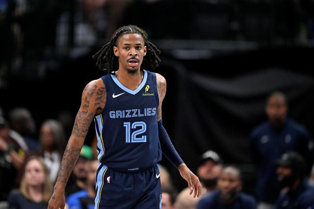 蒙克26+12库里空砍26分 国王大胜勇士4连胜